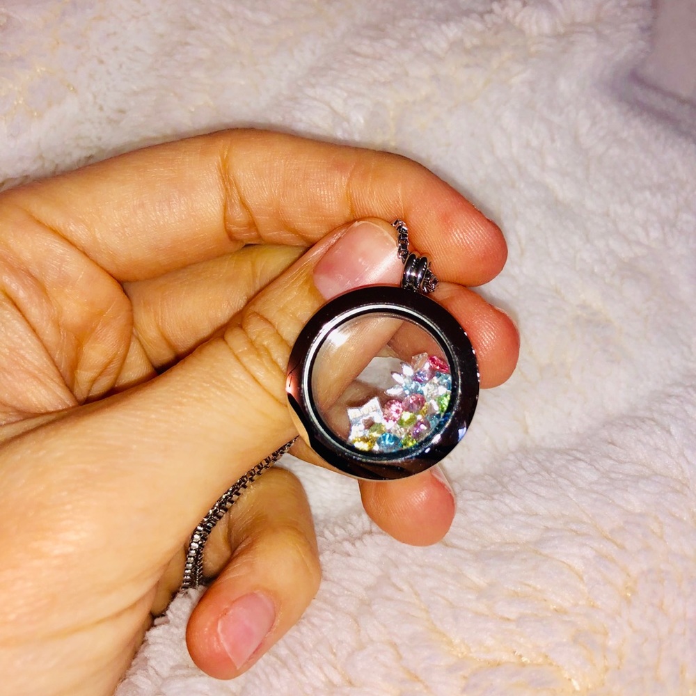 Blue La Rue Locket - Picture 6 of 8